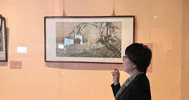 辽博举办“丝艺传承”展 再现中国织绣艺术风采